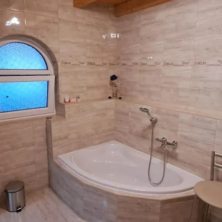 Manipura Villa Szemenyecsörnye Buitenkant foto