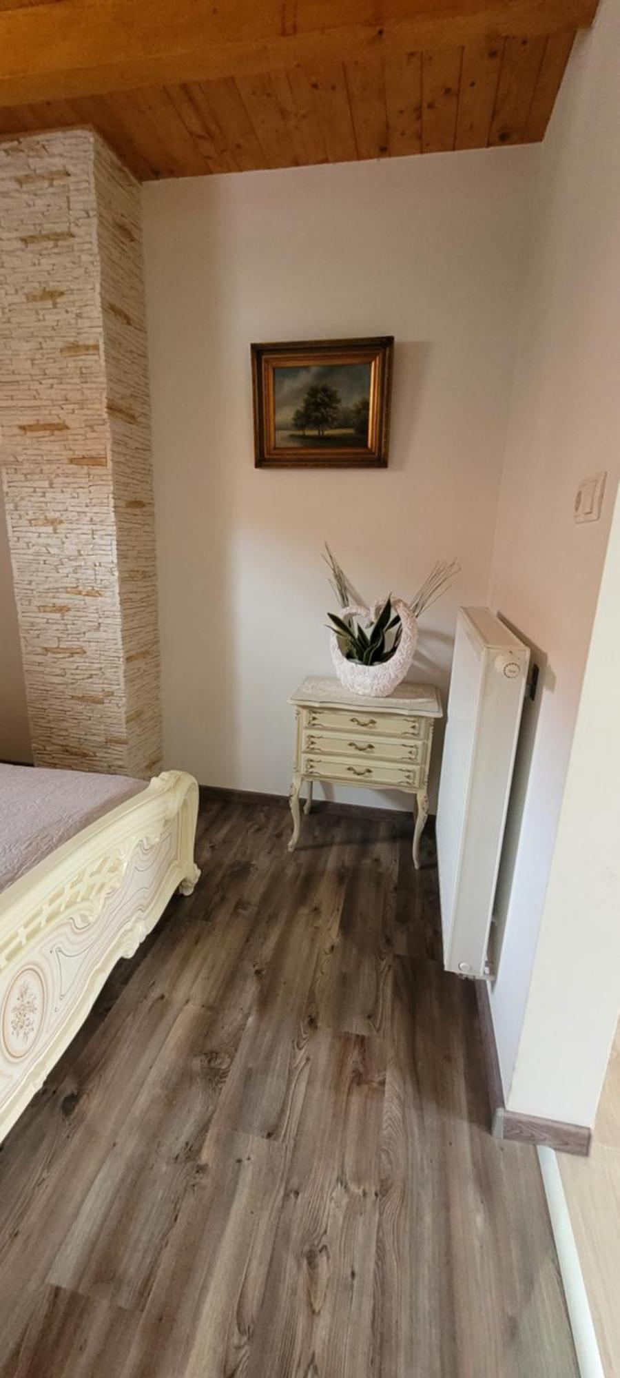 Manipura Villa Szemenyecsörnye